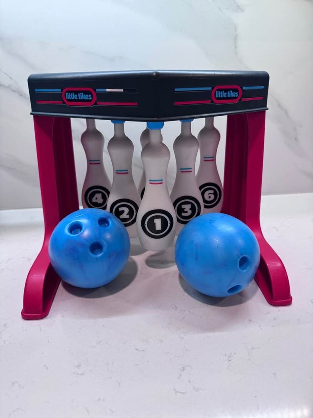 Little Tikes My First Bowling Set 6 Pin With Easy Reset Button 2 Original Balls